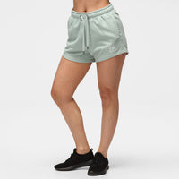 Pantalones cortos de felpa de mujer jade lavados de Tkb